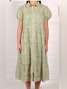 Happy Threads Eyelet Puff-Sleeve Midi Button down Dress in Sage Green small